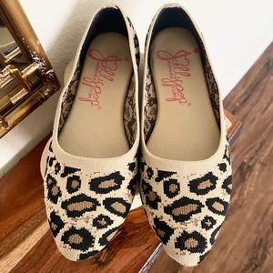 ❗️SOLD❗️Jellypop Memory Foam Leopard Pointed Toe Flats in Sz 6